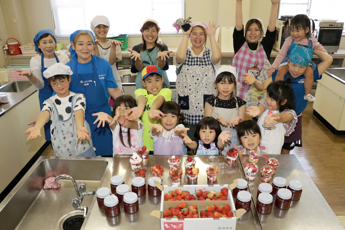 240518_イチゴジャム＆イチゴパフェ作り